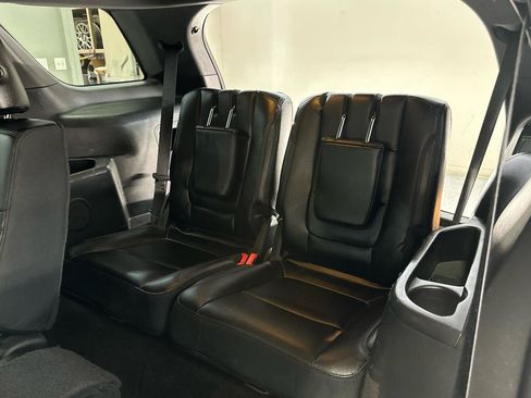 Used 2016 Ford Explorer XLT w/ Equipment Group 202A FWD image 13