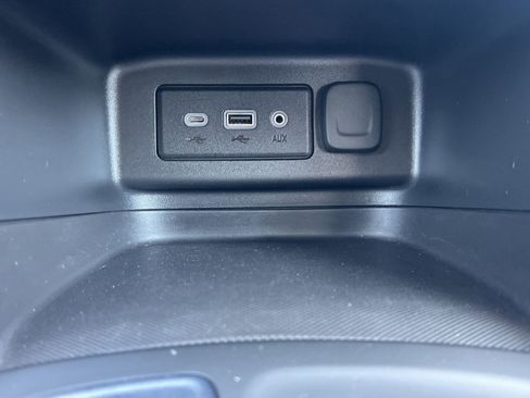 Used 2022 Chevrolet Equinox LT AWD/4WD image 7