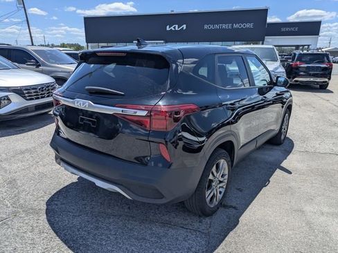 Used 2023 Kia Seltos LX image 3