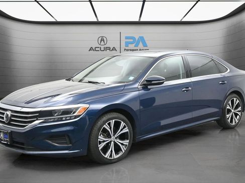 Used 2022 Volkswagen Passat 2.0T SE image 1