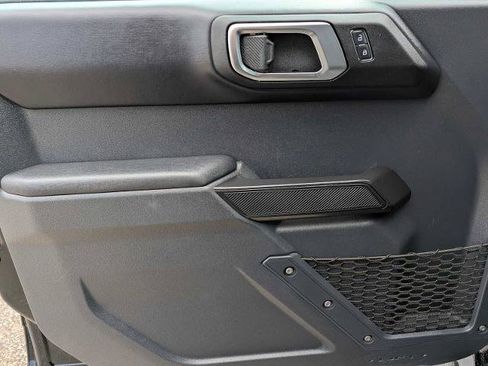 Certified 2025 Ford Bronco Outer Banks AWD/4WD image 15