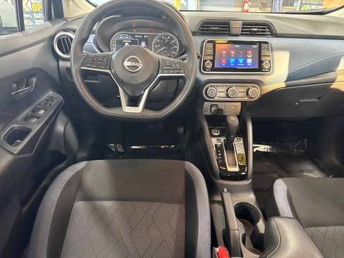 Used 2025 Nissan Versa SV FWD image 20