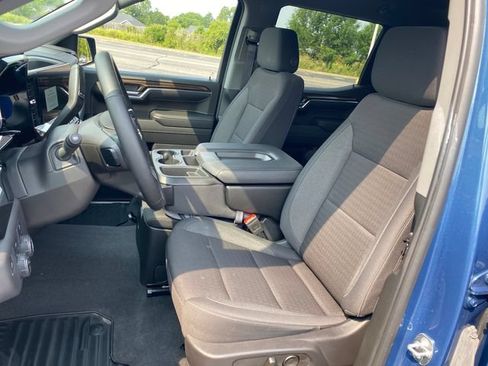 Certified 2024 Chevrolet Silverado 1500 LT AWD/4WD image 15