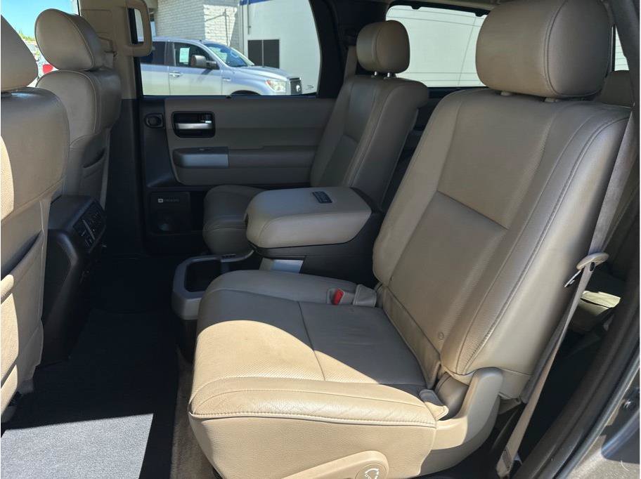 Used 2008 Toyota Sequoia Platinum AWD/4WD image 19
