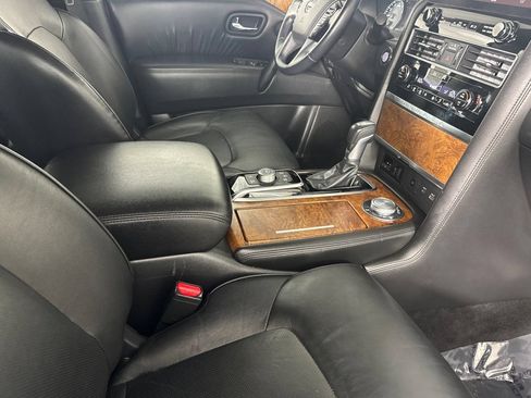 Used 2024 Nissan Armada SL w/ Captain's Chairs Package AWD/4WD image 14