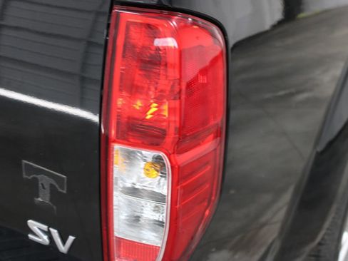 Used 2017 Nissan Frontier SV w/ SV Value Truck Package image 12