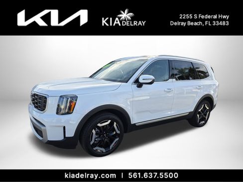 Certified 2023 Kia Telluride S w/ S Sunroof Package image 8