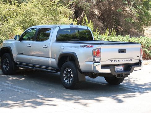Used 2023 Toyota Tacoma TRD Off-Road w/ Black Out Package (TMS) AWD/4WD image 4