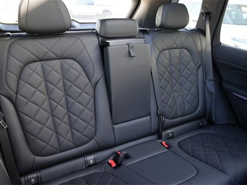 Used 2025 BMW X5 sDrive40i w/ Climate Comfort Package image 21