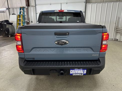 Used 2024 Ford Maverick Lariat w/ Black Appearance Package image 28