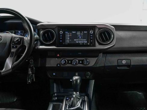 Certified 2019 Toyota Tacoma SR5 RWD image 14