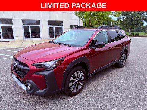 Used 2025 Subaru Outback Limited w/ Popular Package #2 AWD/4WD image 3