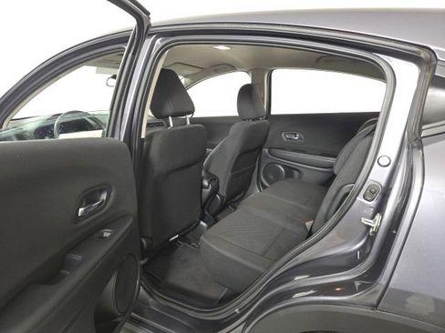 Used 2017 Honda HR-V LX image 17