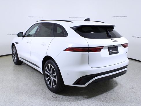 New 2026 Jaguar F-PACE R-Dynamic S image 5