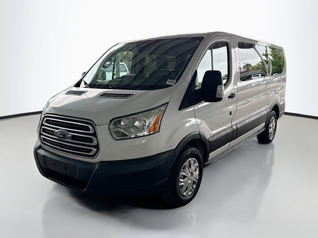 Used 2015 Ford Transit 150 XLT RWD image 4