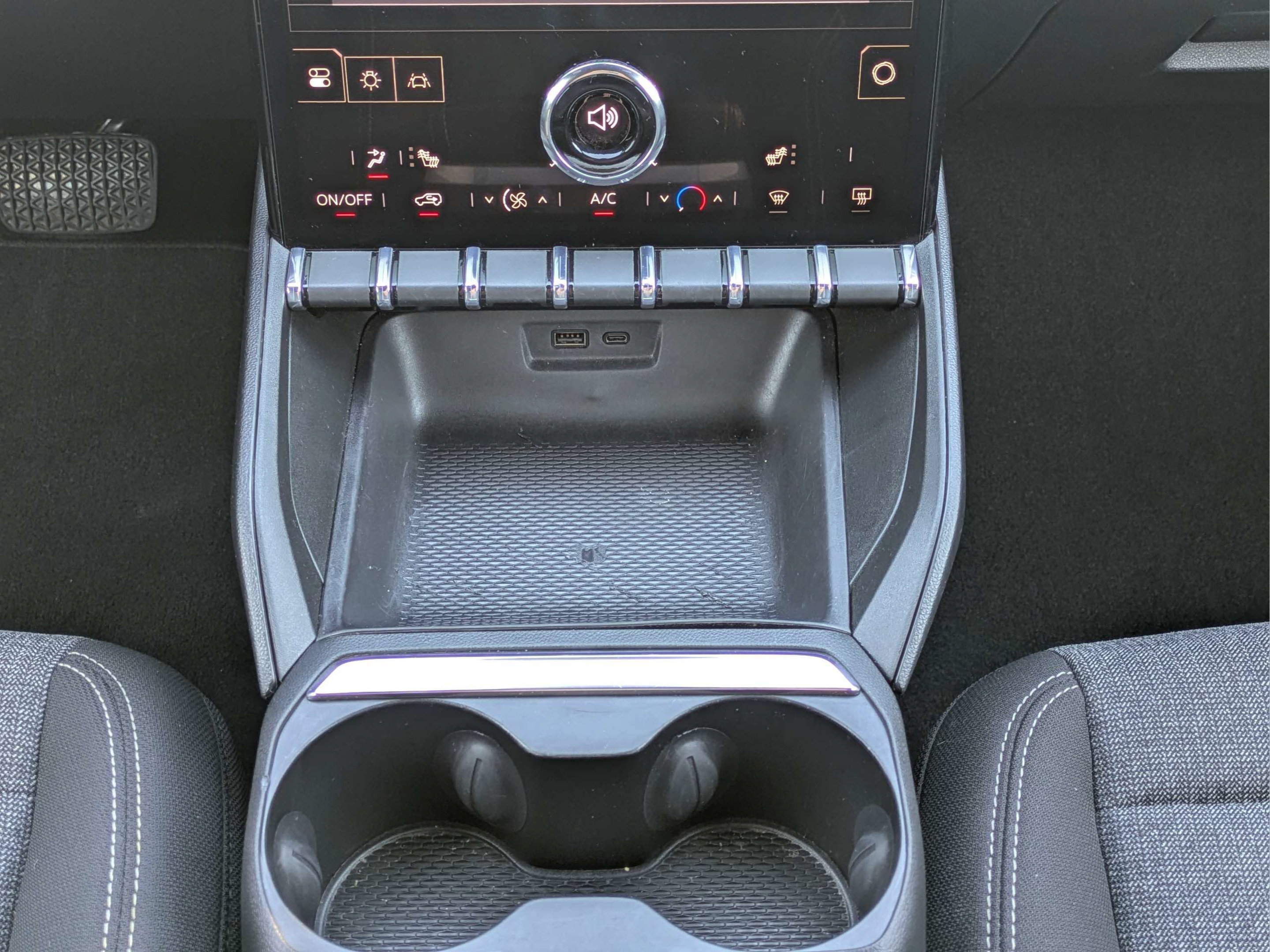 Used 2026 GMC Terrain Elevation FWD image 16
