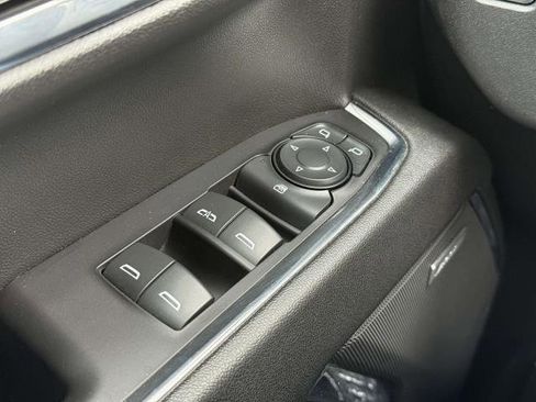 Used 2023 Chevrolet Silverado 1500 RST image 17