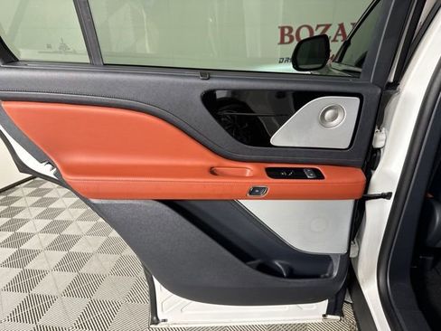 New 2025 Lincoln Aviator Reserve w/ Equipment Group 201A image 18