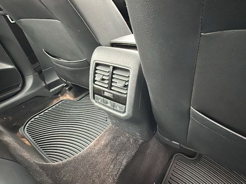 Used 2018 Volkswagen Passat 2.0T SEL Premium FWD image 26