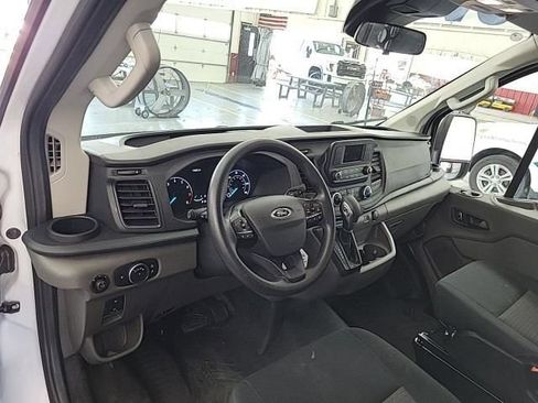 Used 2025 Ford Transit 250 Low Roof w/ Exterior Upgrade Package RWD image 8