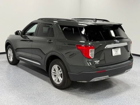 Used 2023 Ford Explorer XLT w/ Equipment Group 202A AWD/4WD image 7