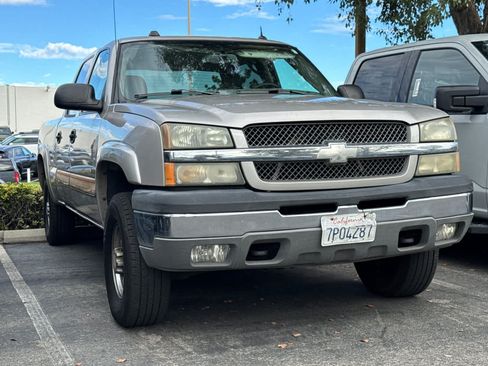 Used 2004 Chevrolet Silverado 2500 LT RWD image 3
