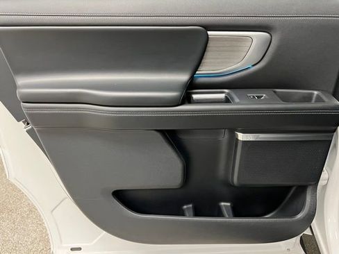 Used 2025 Ford Expedition Max Platinum image 43