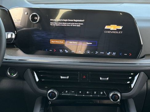 New 2026 Chevrolet Suburban High Country image 15