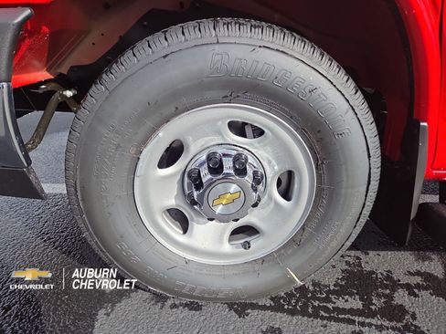 New 2026 Chevrolet Express 3500 RWD image 30