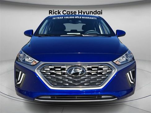 Certified 2022 Hyundai Ioniq SE image 5