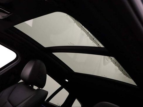 Used 2021 BMW X4 xDrive30i w/ Premium Package 3 image 5