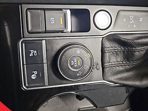 Used 2019 Volkswagen Atlas SEL Premium image 30