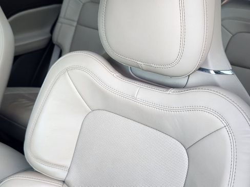 Used 2020 Lincoln Aviator Reserve w/ Equipment Group 202A image 14