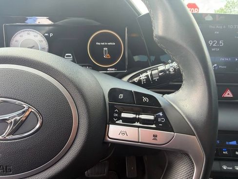 Used 2021 Hyundai Elantra SEL w/ Convenience + Premium Package FWD image 20