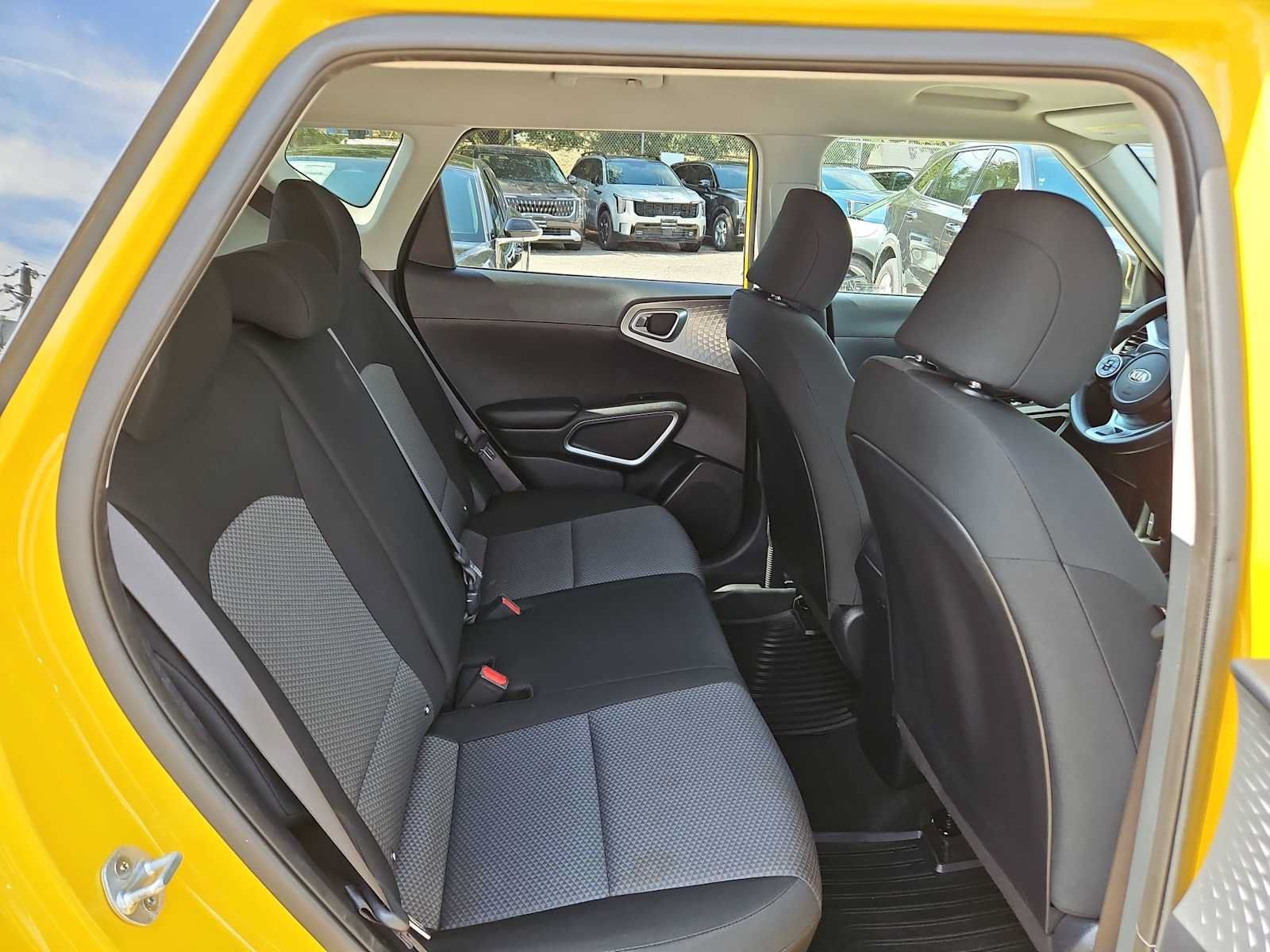 Used 2020 Kia Soul LX FWD image 19