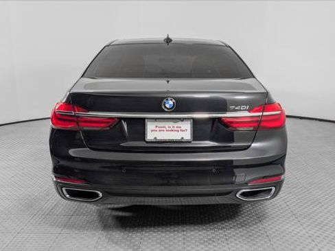 Used 2017 BMW 740i RWD image 7