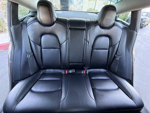 Used 2021 Tesla Model 3 Standard Range Plus RWD image 19