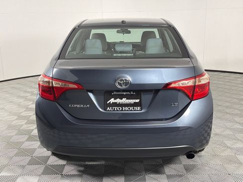 Used 2018 Toyota Corolla LE w/ LE Premium Package w/Moonroof FWD image 6