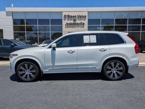 Certified 2022 Volvo XC90 T6 Inscription w/ Advanced Package AWD/4WD image 3