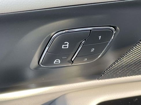 New 2026 Lincoln Nautilus Reserve image 13