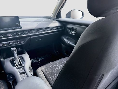 Certified 2024 Honda HR-V LX image 21