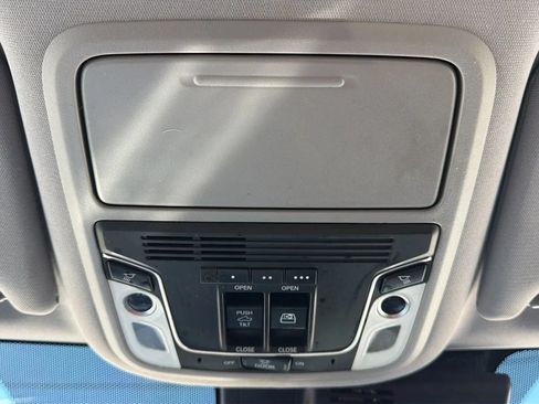 Used 2017 Honda Ridgeline RTL-E image 20