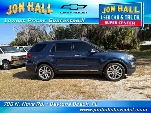 Used 2017 Ford Explorer Limited image 15