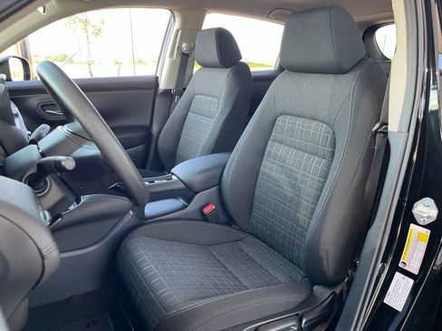 Certified 2026 Honda HR-V LX image 22