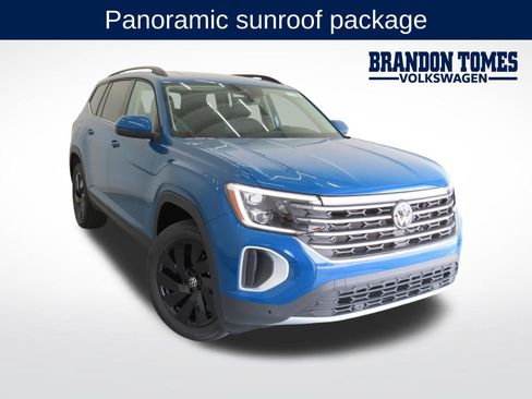 Used 2025 Volkswagen Atlas SE FWD image 1