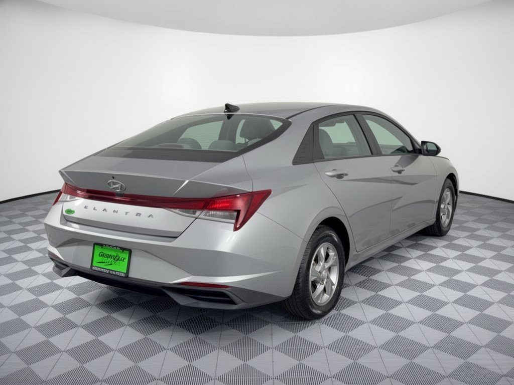 Used 2021 Hyundai Elantra SE FWD image 9