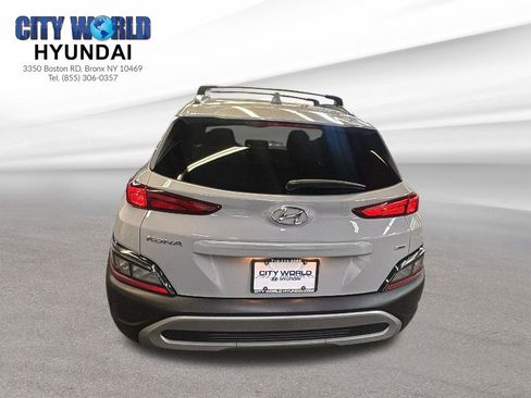 Used 2023 Hyundai Kona SEL w/ Convenience Package image 4