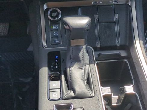 Used 2024 Lexus GX 550 AWD/4WD image 23