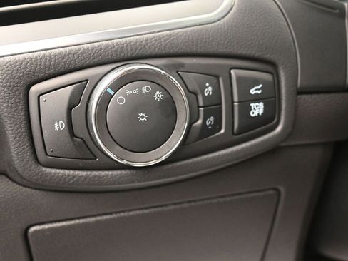 Used 2024 Ford Edge Titanium AWD/4WD image 19
