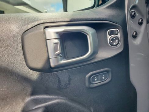 Used 2020 Jeep Wrangler Rubicon image 11